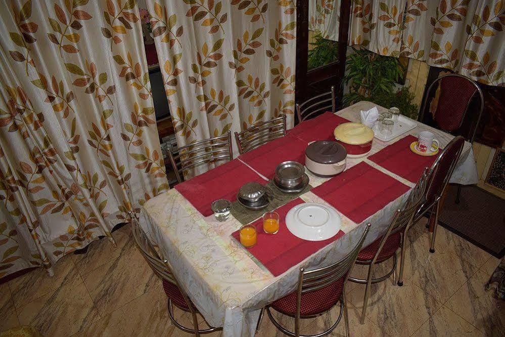 Sonnetta Residency Bed & Breakfast Kochi Exterior foto